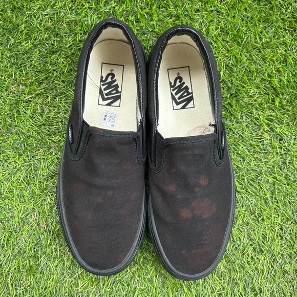 Black Vans slip-ons with bleach stains - Picture 2 of 7